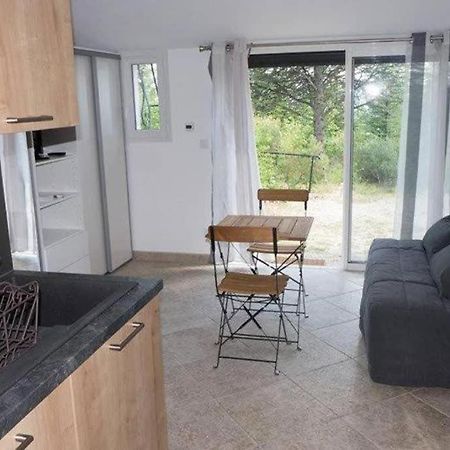 Villa La Lurette, Appartement Et Studio Saint-Étienne-les-Orgues Exteriör bild