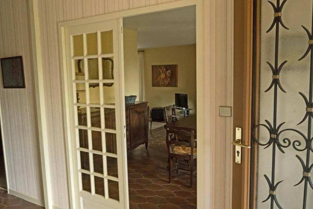 Villa La Lurette, Appartement Et Studio Saint-Étienne-les-Orgues Exteriör bild