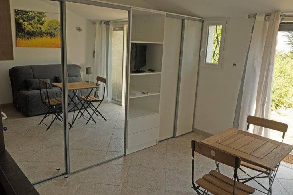 Villa La Lurette, Appartement Et Studio Saint-Étienne-les-Orgues Exteriör bild