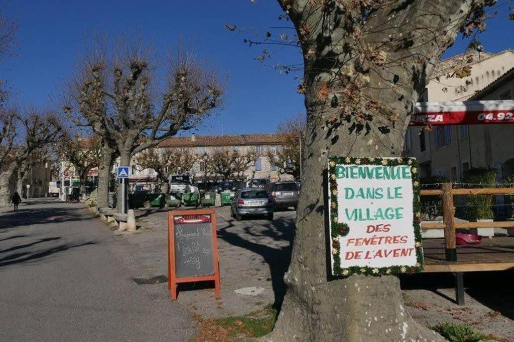 Villa La Lurette, Appartement Et Studio Saint-Étienne-les-Orgues Exteriör bild