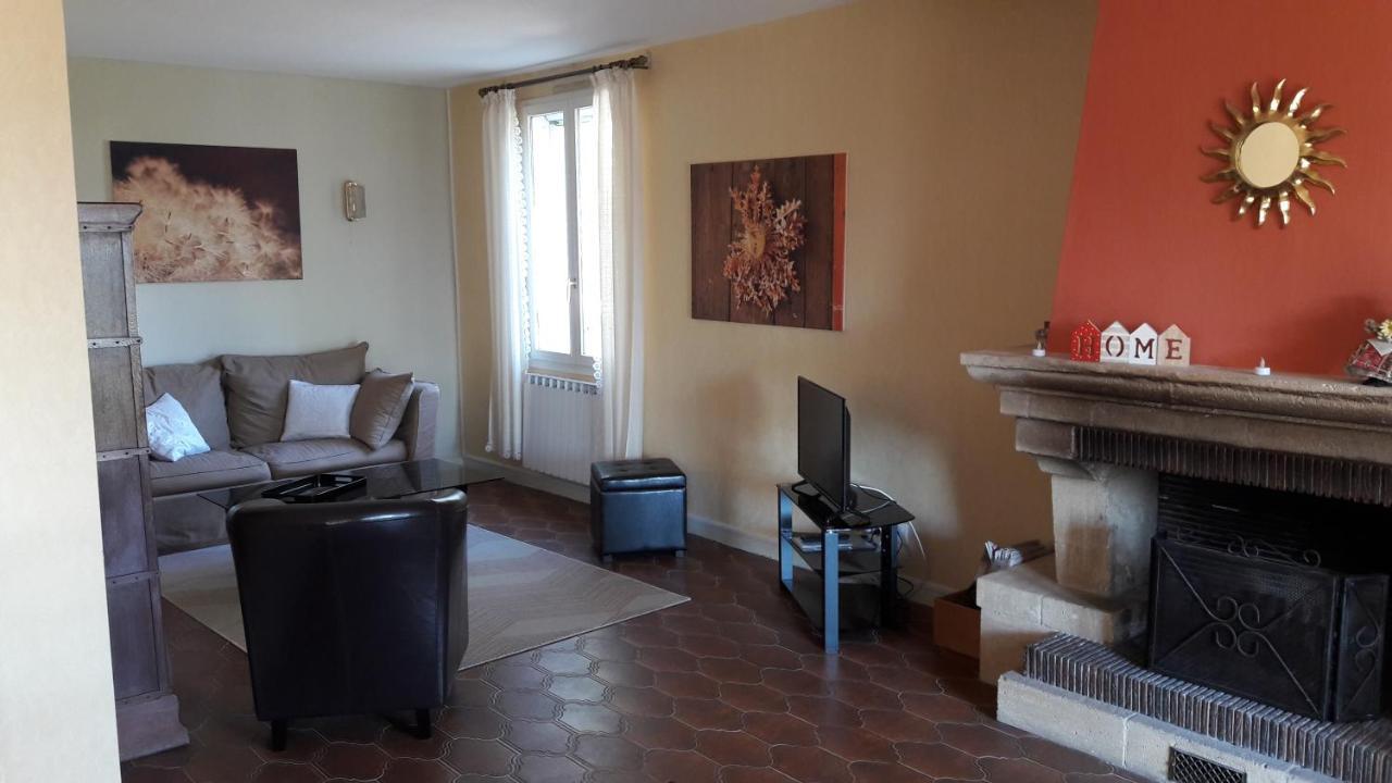 Villa La Lurette, Appartement Et Studio Saint-Étienne-les-Orgues Exteriör bild
