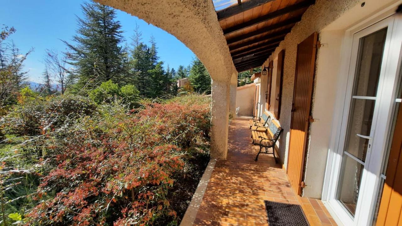 Villa La Lurette, Appartement Et Studio Saint-Étienne-les-Orgues Exteriör bild