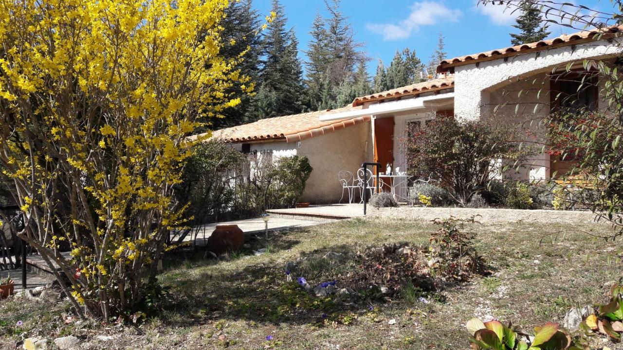 Villa La Lurette, Appartement Et Studio Saint-Étienne-les-Orgues Exteriör bild